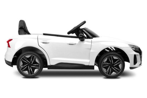 POJAZD NA AKUMULATOR AUDI RS ETRON GT WHITE POJAZD NA AKUMULATOR AUDI RS ETRON GT WHITE