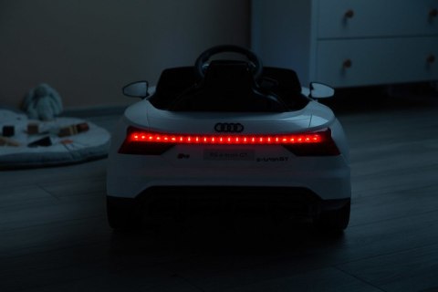 POJAZD NA AKUMULATOR AUDI RS ETRON GT WHITE POJAZD NA AKUMULATOR AUDI RS ETRON GT WHITE