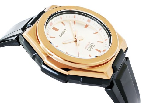 Zegarek Damski CASIO LWA-300HRG-5EVEF + BOX CASIO Zegarek Damski CASIO LWA-300HRG-5EVEF + BOX CASIO