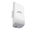 Ubiquiti NanoStation Loco M2 2.4GHz AirMax, 802.11g/n, 8.5 dBi Antenna, 23 dBm Ubiquiti NanoStation Loco M2 2.4GHz AirMax, 802.11g/n, 8.5 dBi Antenna, 23 dBm
