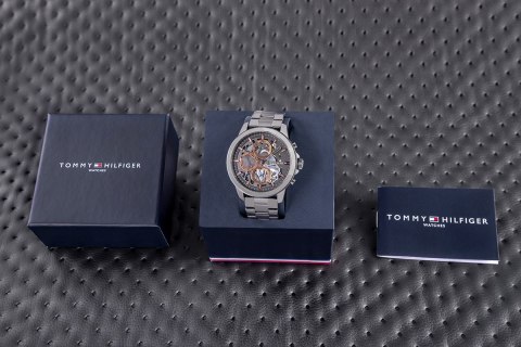 Zegarek Męski Tommy Hilfiger Henry 1710479 + BOX Tommy Hilfiger Zegarek Męski Tommy Hilfiger Henry 1710479 + BOX Tommy Hilfiger