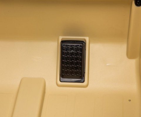 Milly Mally Pojazd na akumulator Toyota FJ Cruiser Khaki Milly Mally Pojazd na akumulator Toyota FJ Cruiser Khaki