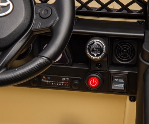 Milly Mally Pojazd na akumulator Toyota FJ Cruiser Khaki Milly Mally Pojazd na akumulator Toyota FJ Cruiser Khaki